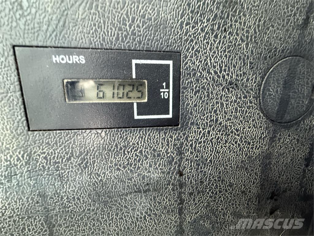 Hyundai HX140 HWC Rupsgraafmachines