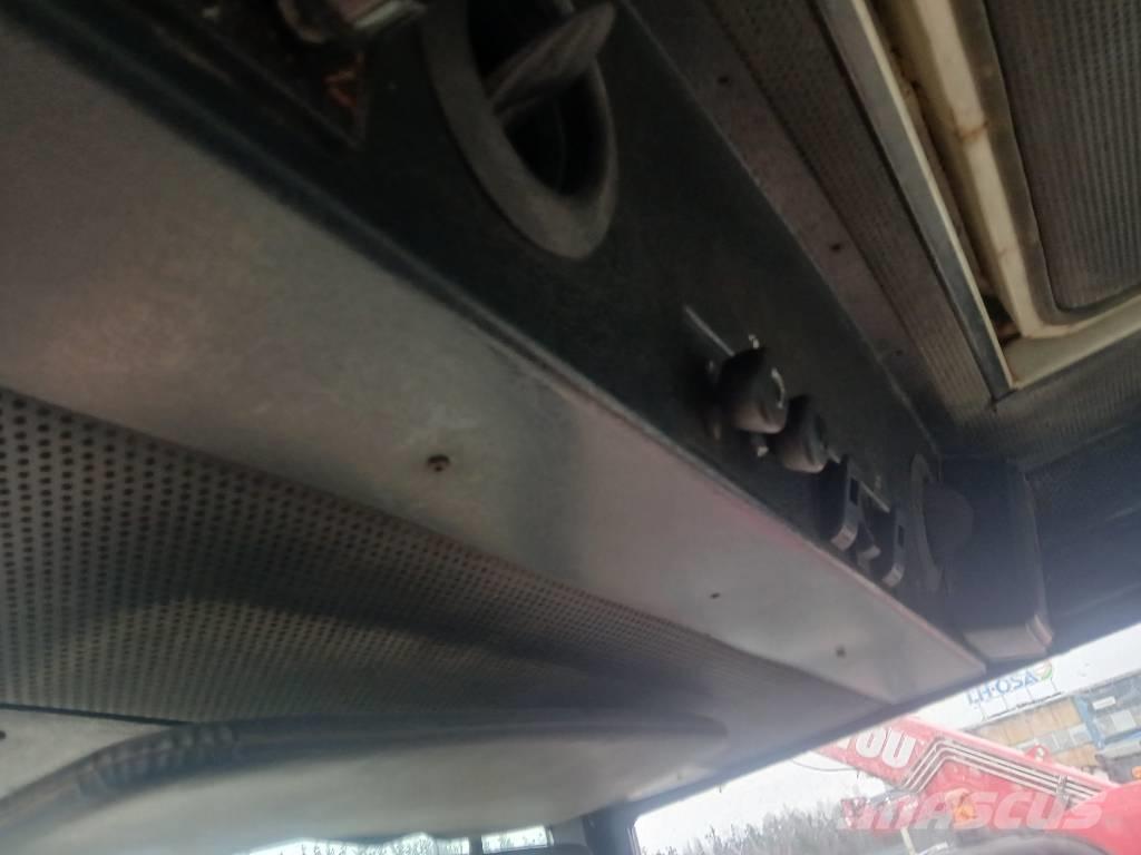 International 784 Tractoren