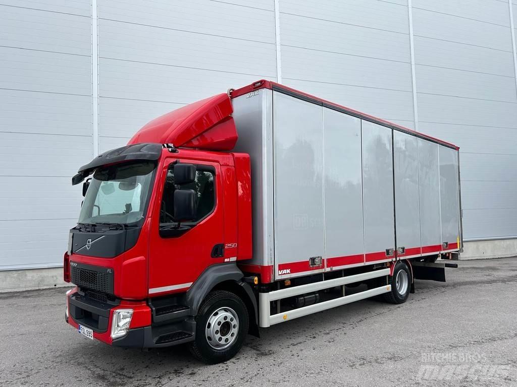 Volvo FL Bakwagens met gesloten opbouw