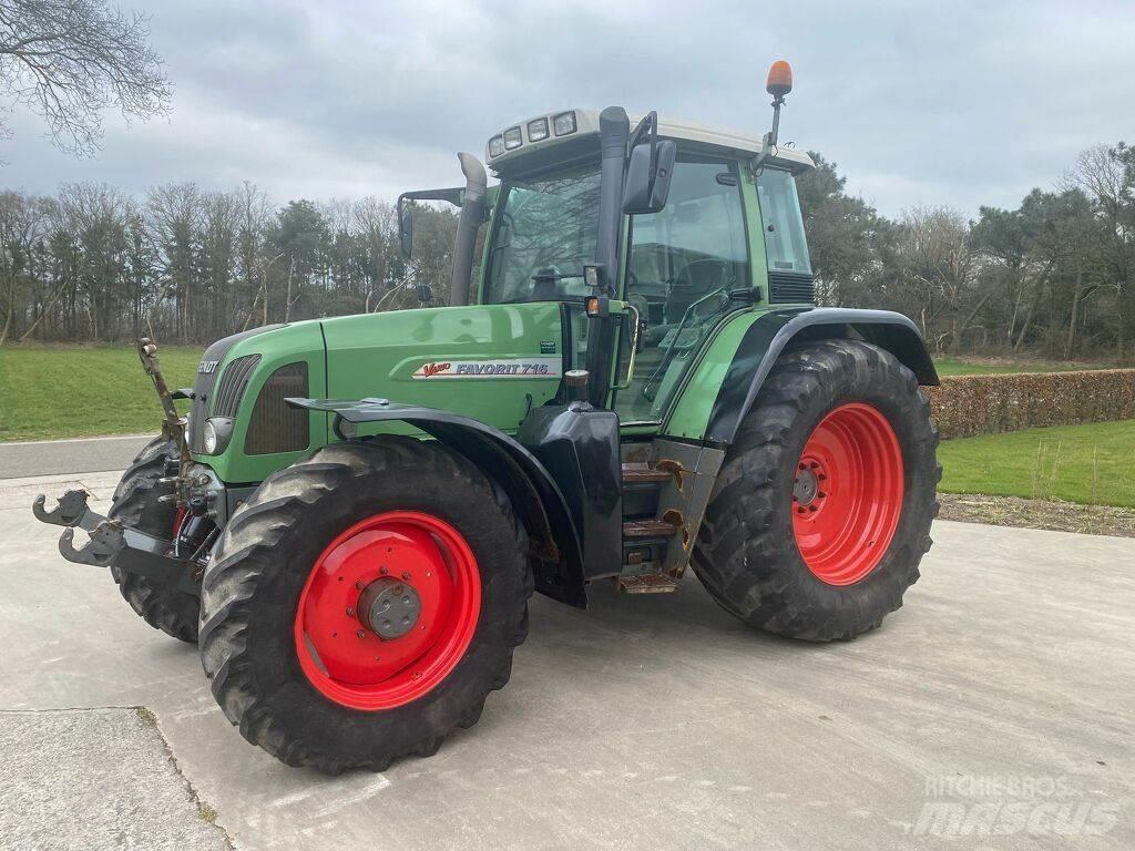Fendt 716 Tractoren