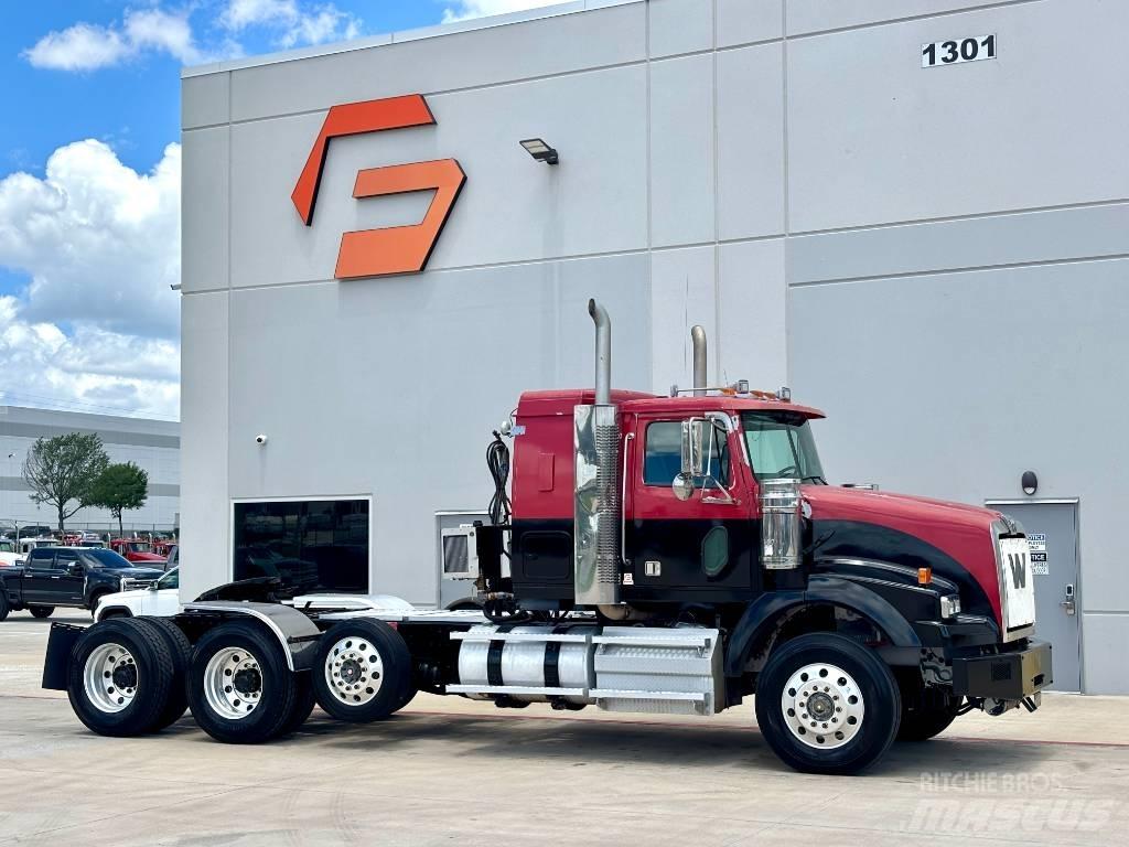 Western Star 4900 Trekkers