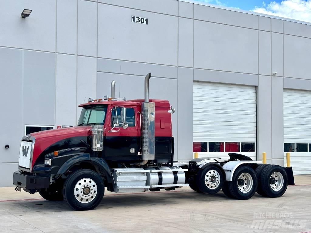 Western Star 4900 Trekkers