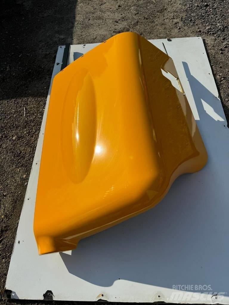 JCB ENGINE COVER Chassis en ophanging