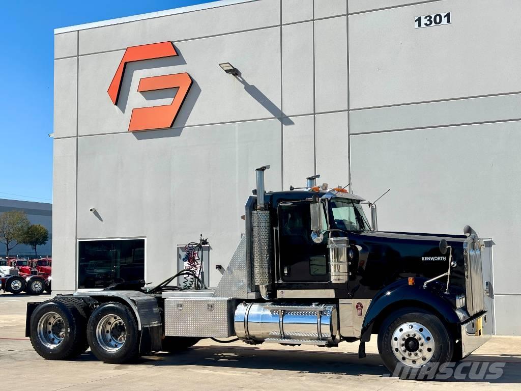 Kenworth W 900 Trekkers