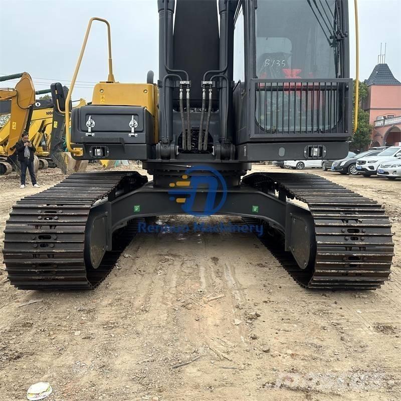 Volvo EC 240 Rupsgraafmachines