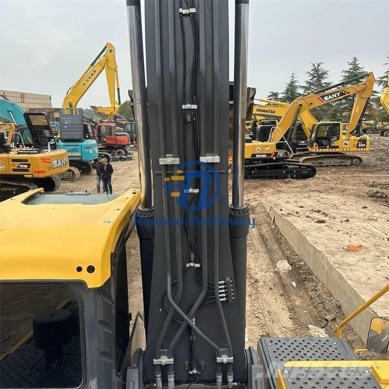 Volvo EC 240 Rupsgraafmachines