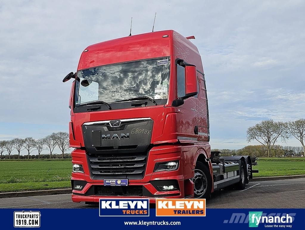 MAN 26.510 TGX Containertrucks met kabelsysteem