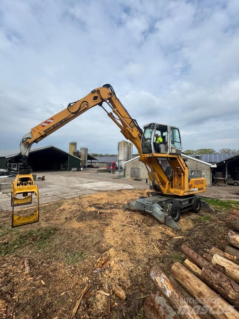 Liebherr A 924 C Boomstamladers