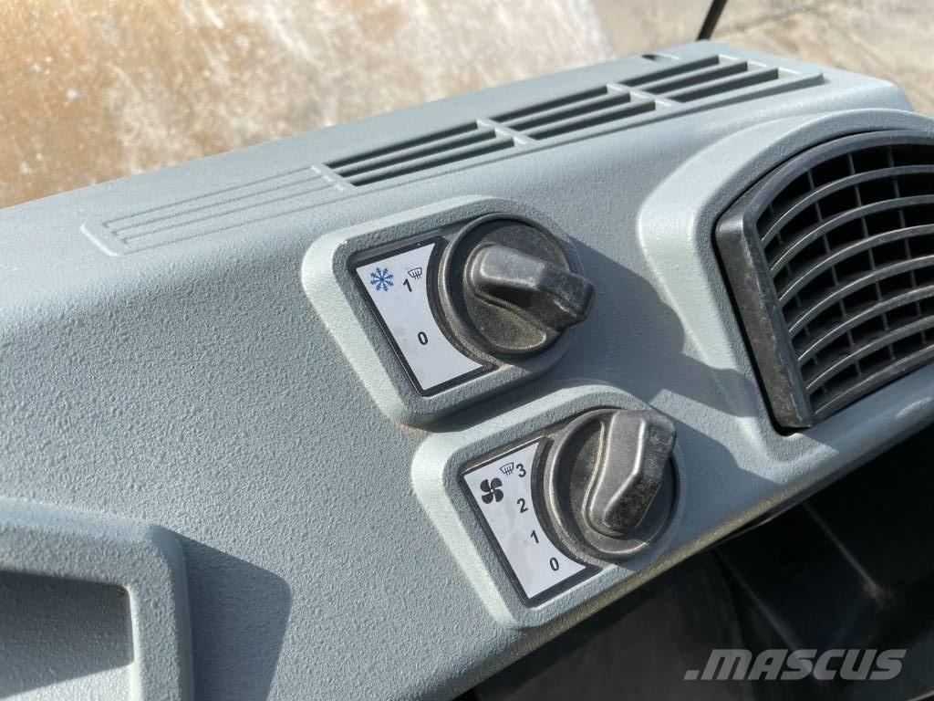 Bomag BW 213 D-5 Trilrolwalsen