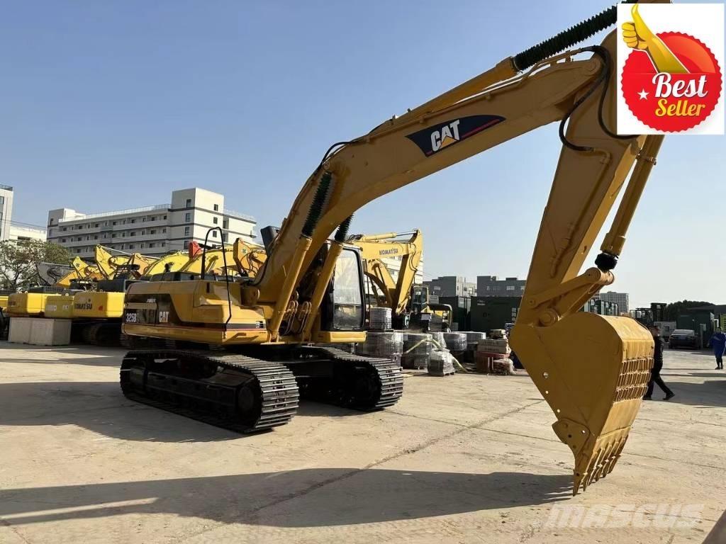 CAT 325 B L Rupsgraafmachines