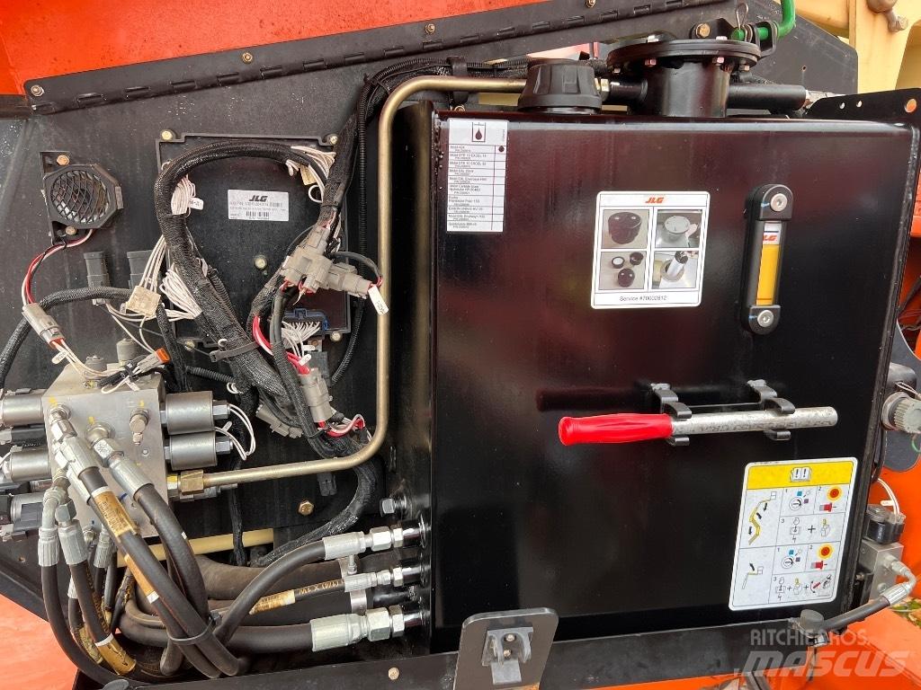 JLG 340 AJ Knikarmhoogwerkers