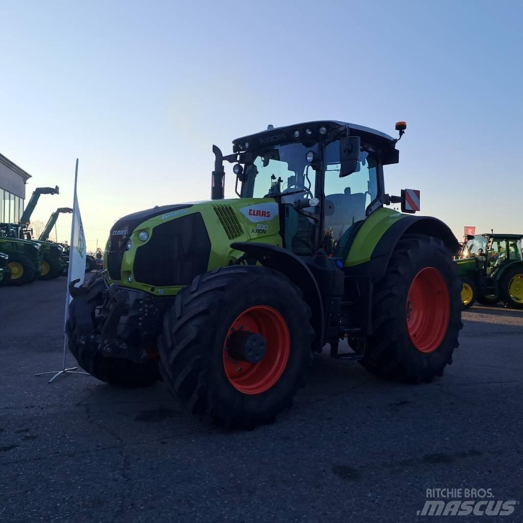CLAAS Axion 830 Tractoren