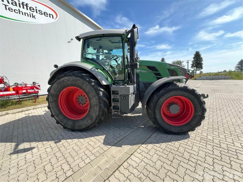 Fendt 828 Vario Tractoren