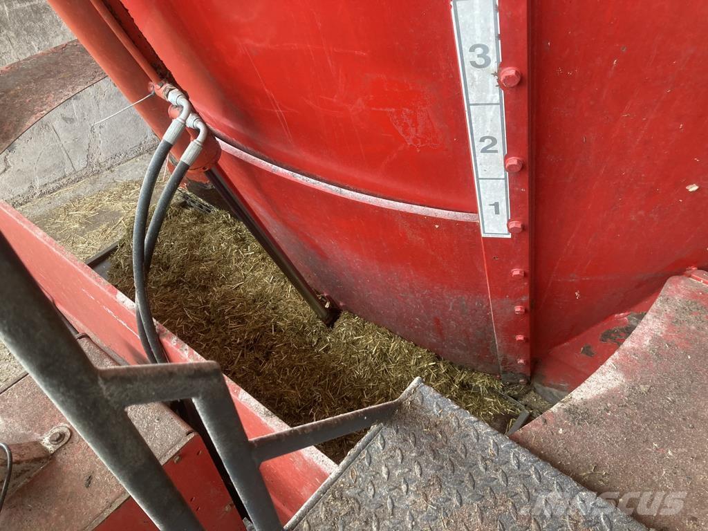 Trioliet AVM 24 Feeders