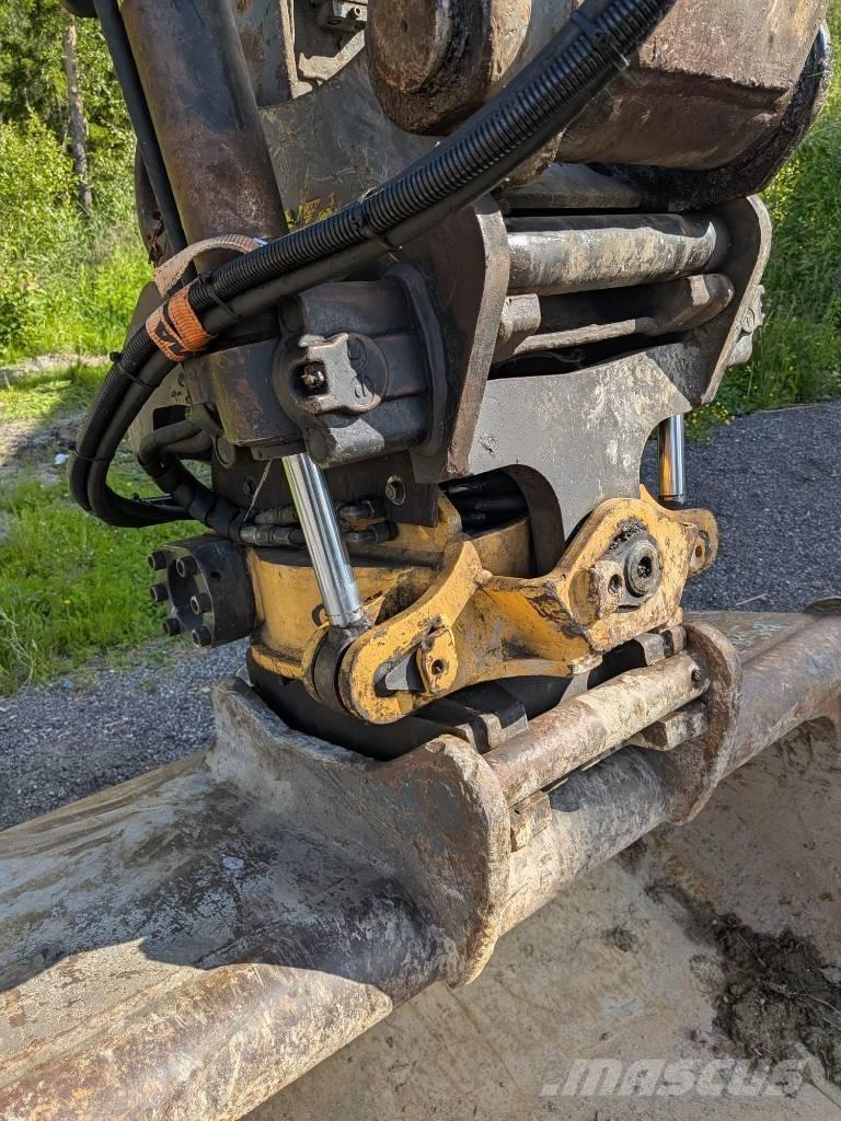 Volvo EC 140 C L Rupsgraafmachines