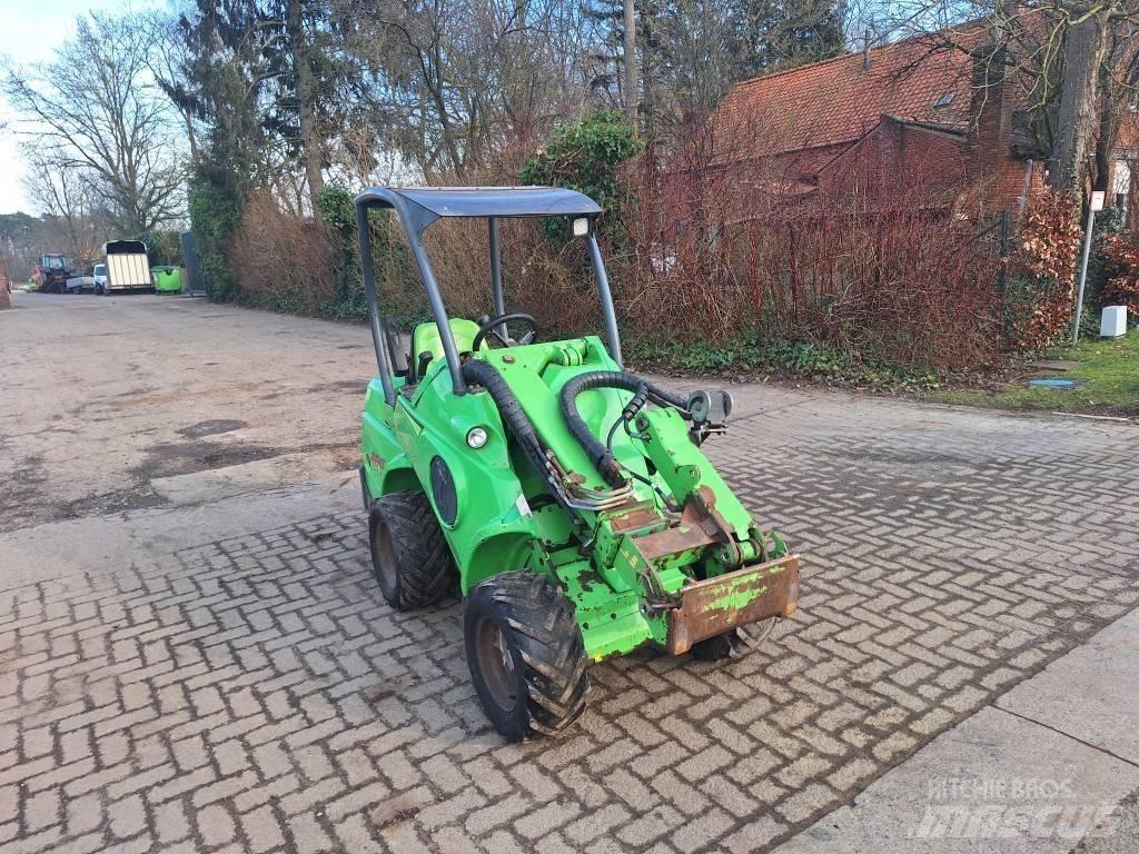 Avant 528TS Knik- en schrankladers