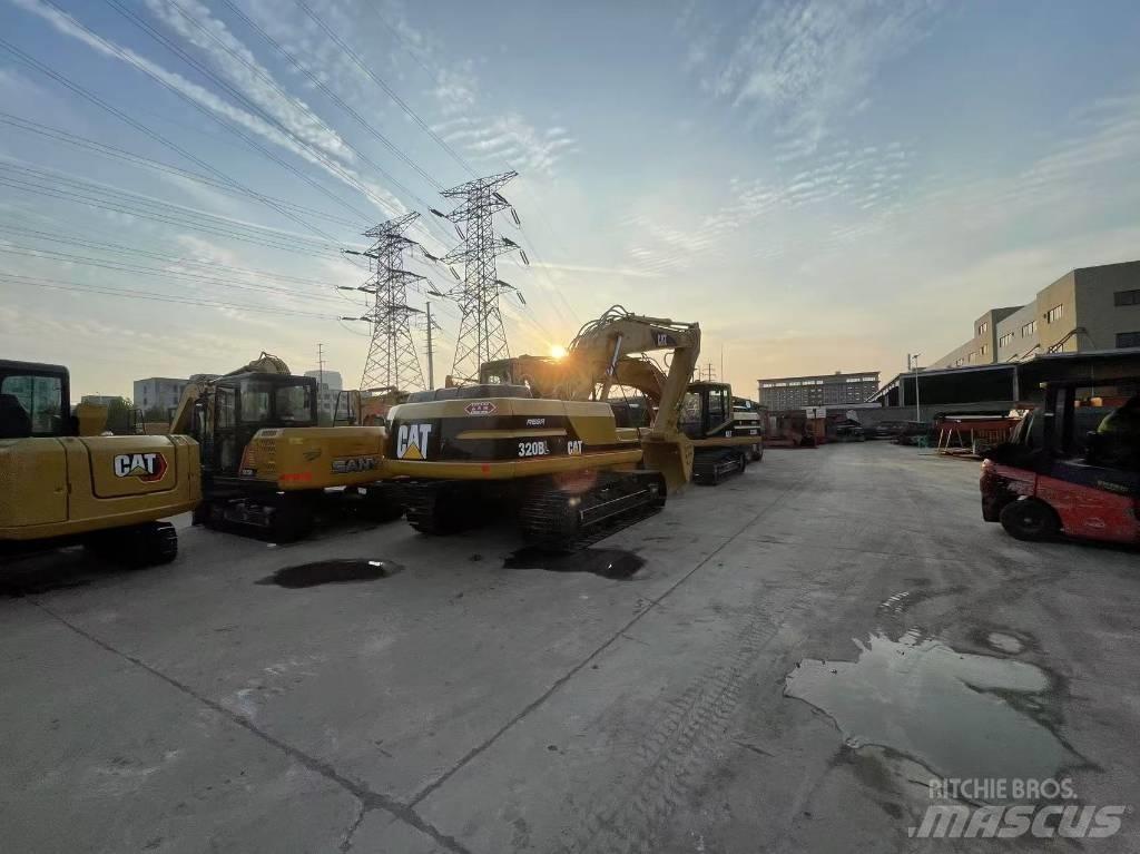 CAT 320 B Rupsgraafmachines