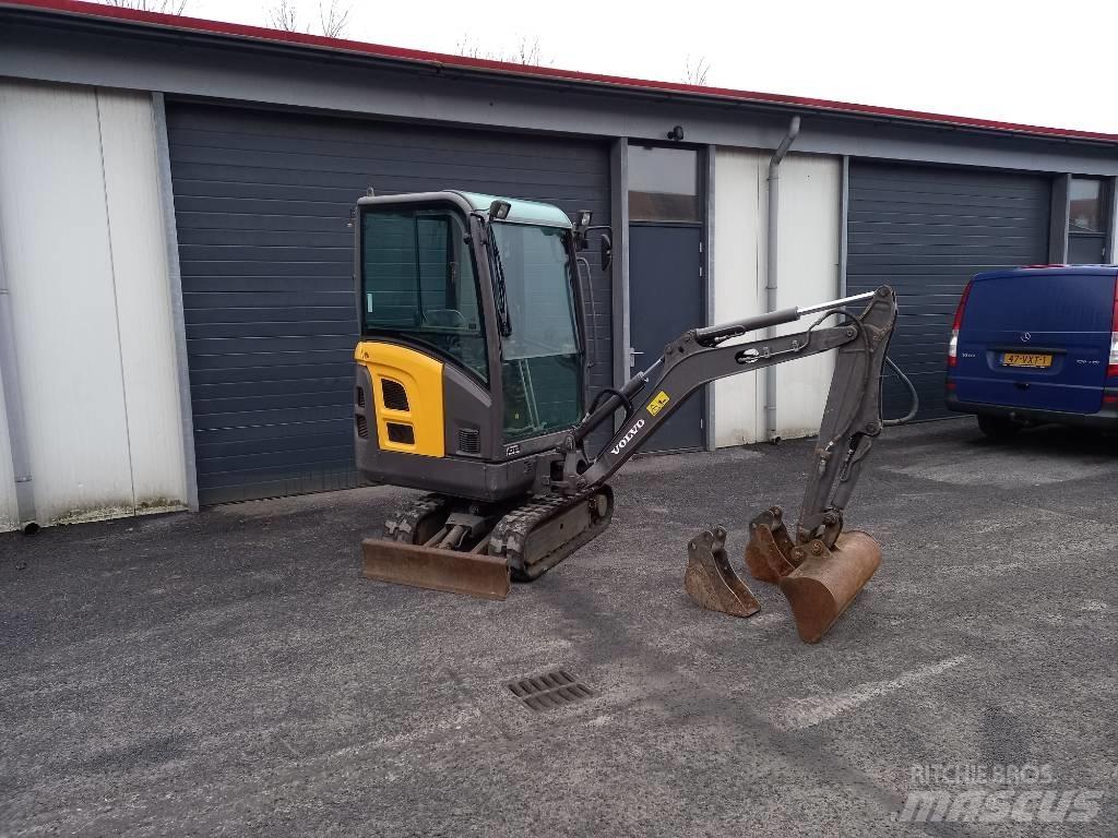 Volvo EC 15 Minigraafmachines < 7t