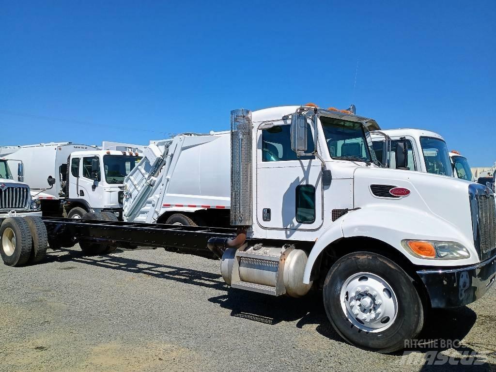 Peterbilt 335 Vuilniswagens