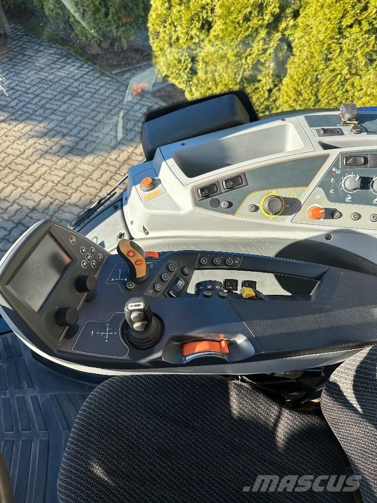 Valtra T234 VERSU Tractoren