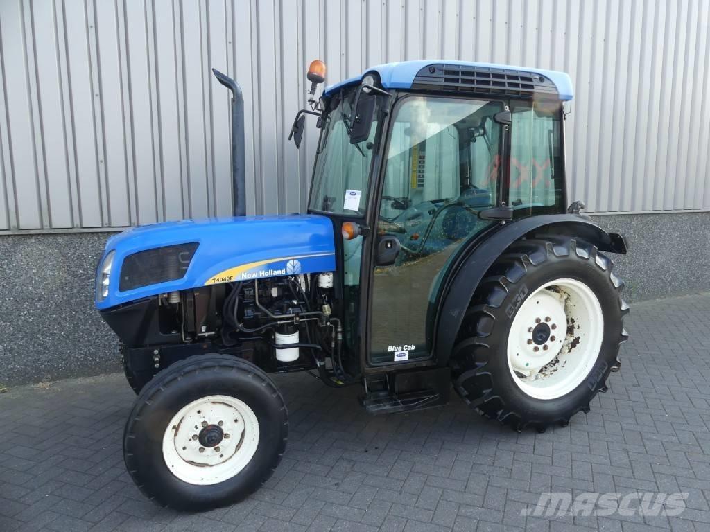 New Holland T4040F Tractoren