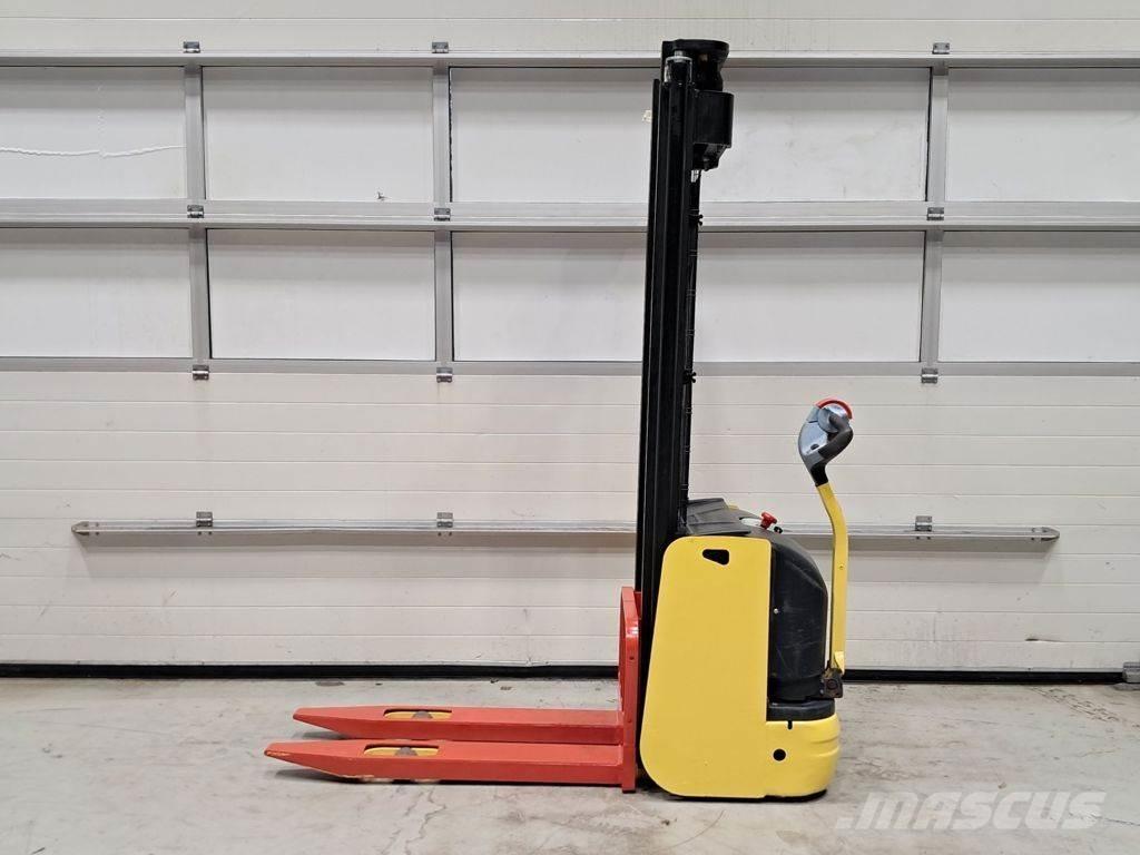 Hyster S1.0 AC Stapelaar meeloop