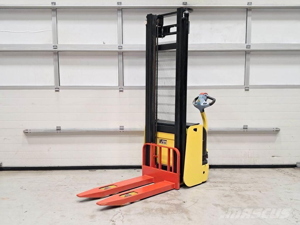 Hyster S1.0 AC Stapelaar meeloop