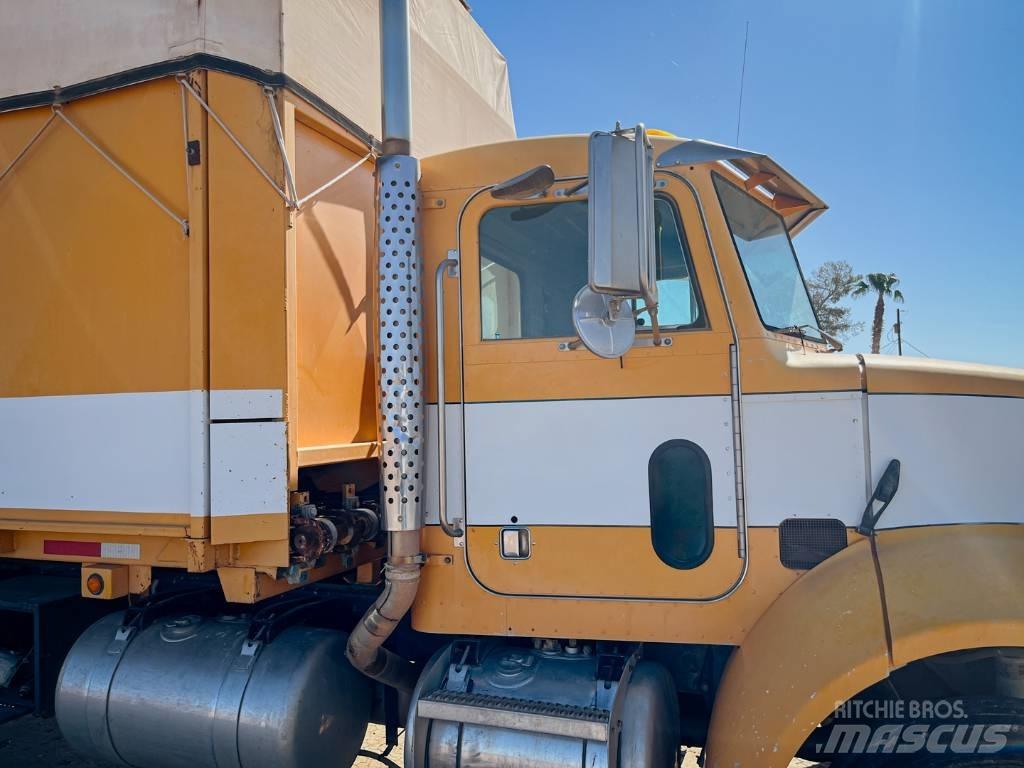 Peterbilt 330 Anders