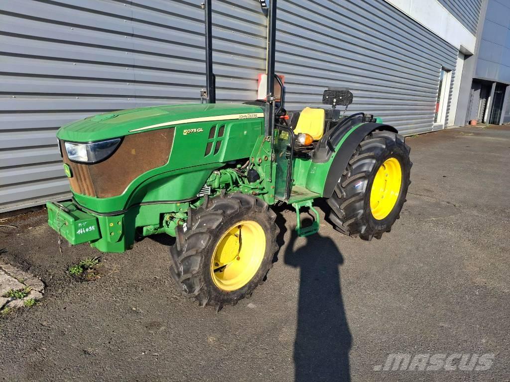 John Deere 5075GL Tractoren