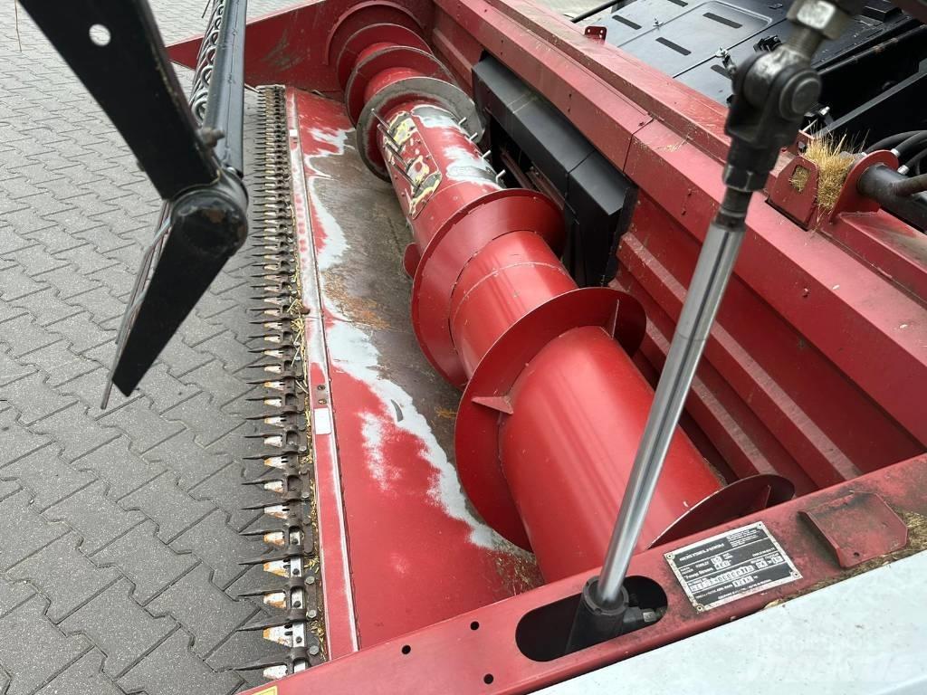 Rostselmash Nova330 Maaidorsmachines