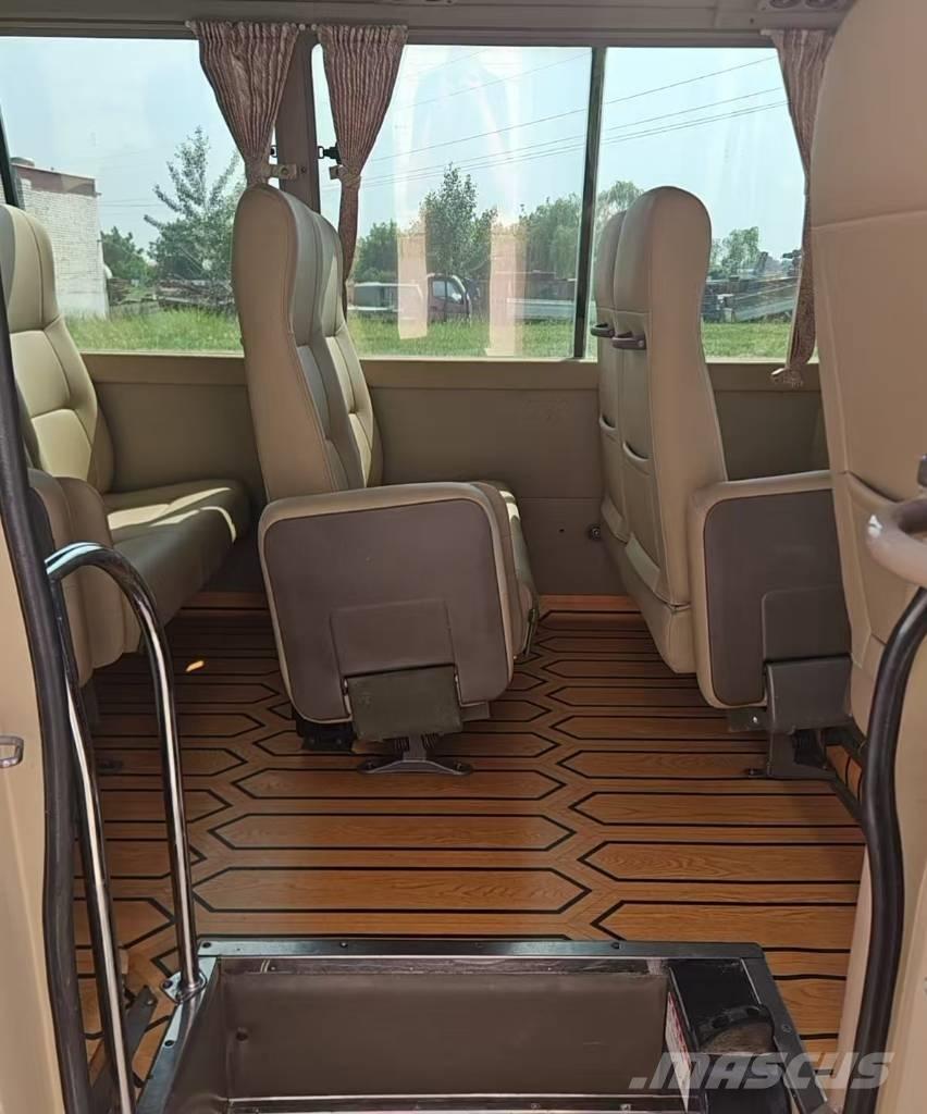 Toyota Coaster Bus Minibussen