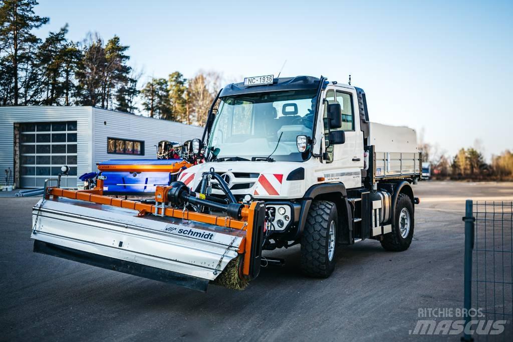 Unimog U 318 Veegwagens