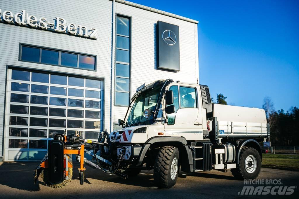 Unimog U 318 Veegwagens