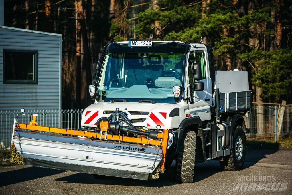 Unimog U 318 Veegwagens