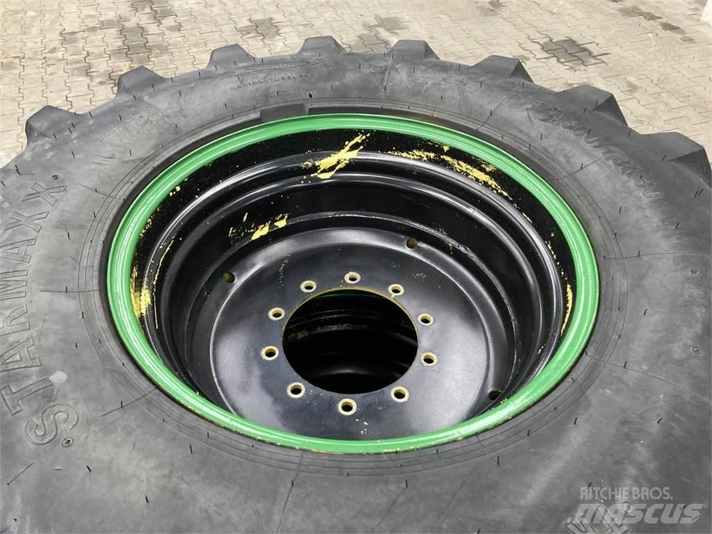 Starmaxx 600/70R30 Banden, wielen en velgen