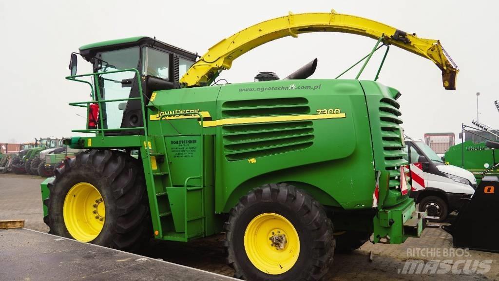 John Deere 7300 Zelfrijdende veldhakselaars
