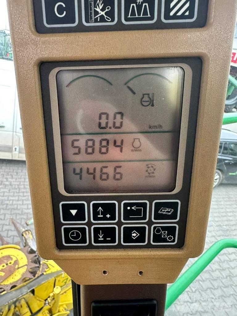 John Deere 7300 Zelfrijdende veldhakselaars