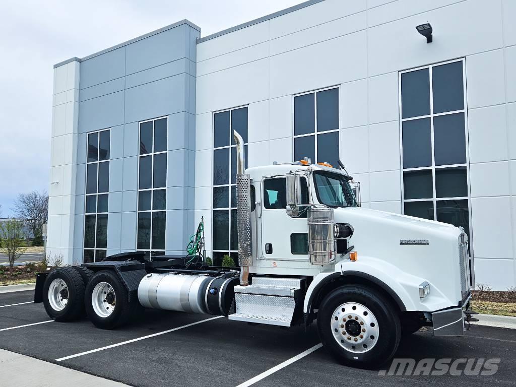Kenworth T 800 Trekkers