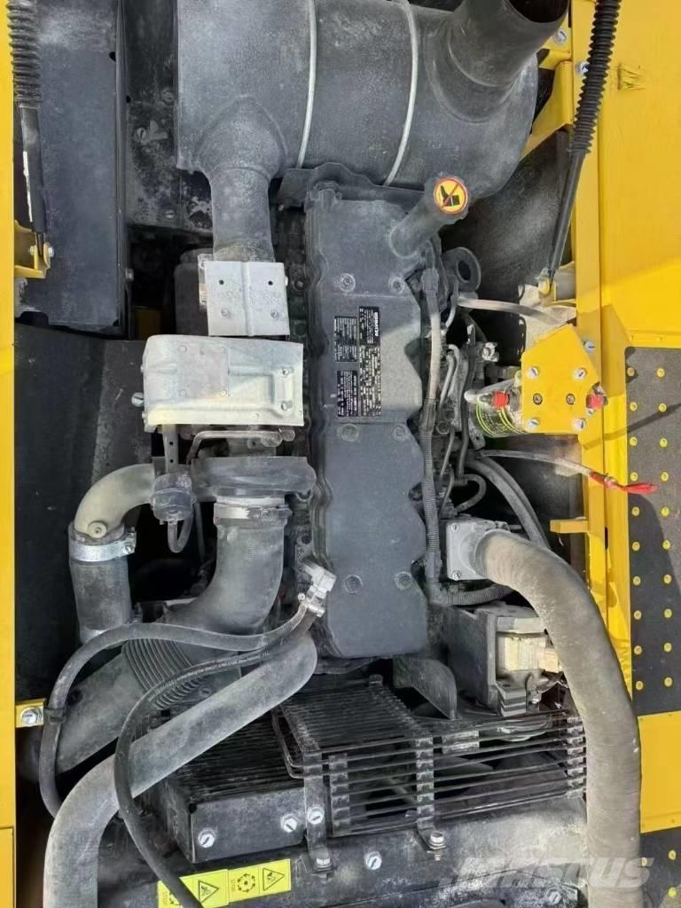 Komatsu PC 220-8 Rupsgraafmachines