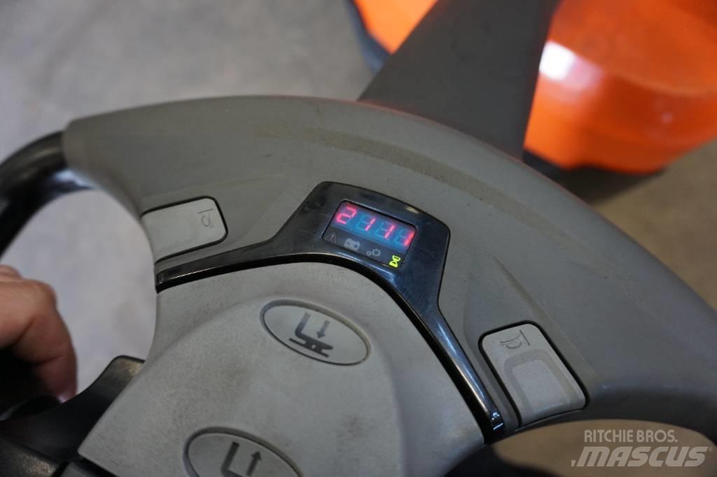Toyota SWE080L Stapelaar meeloop