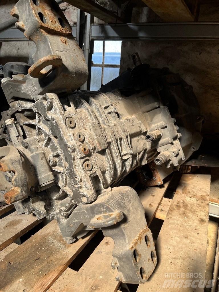 Scania G670 Versnellingsbakken