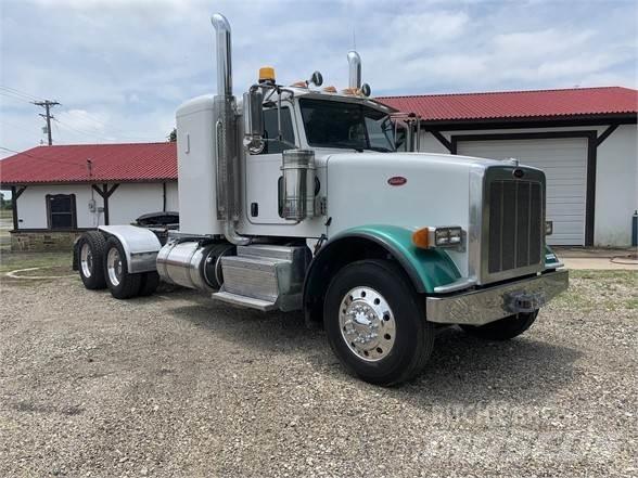 Peterbilt 367 Trekkers