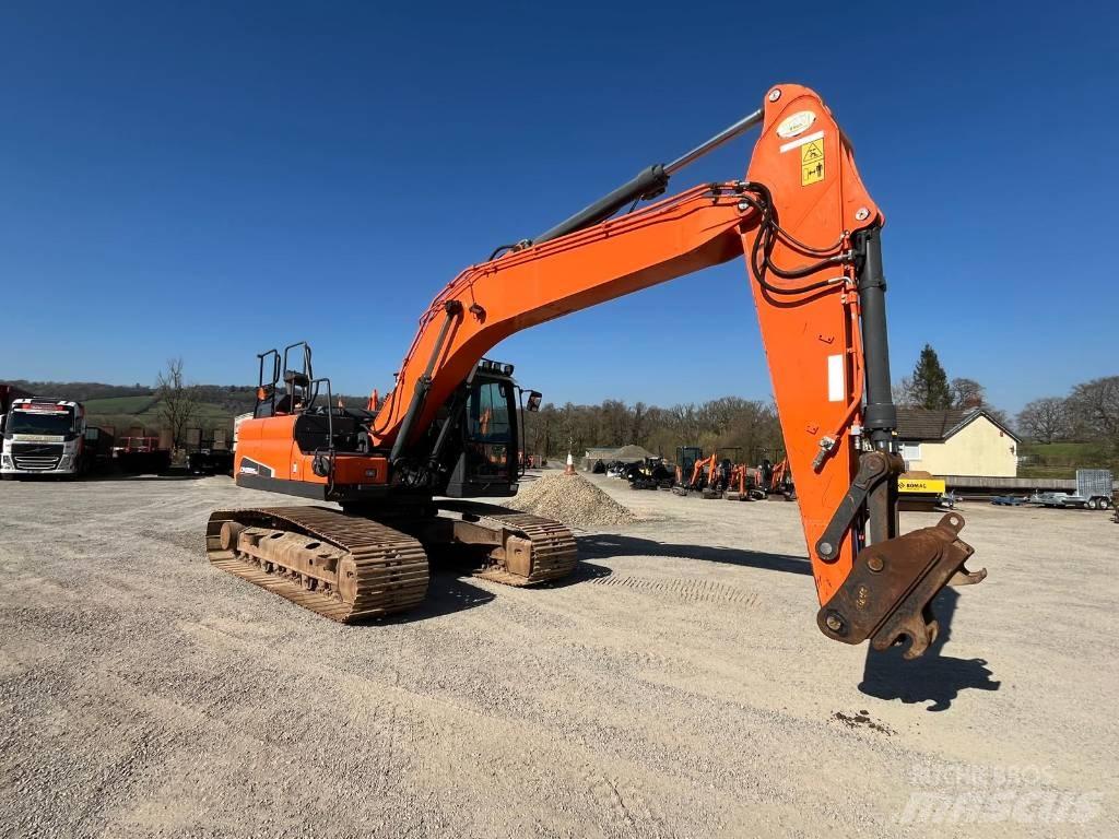 Doosan DX 225 Rupsgraafmachines
