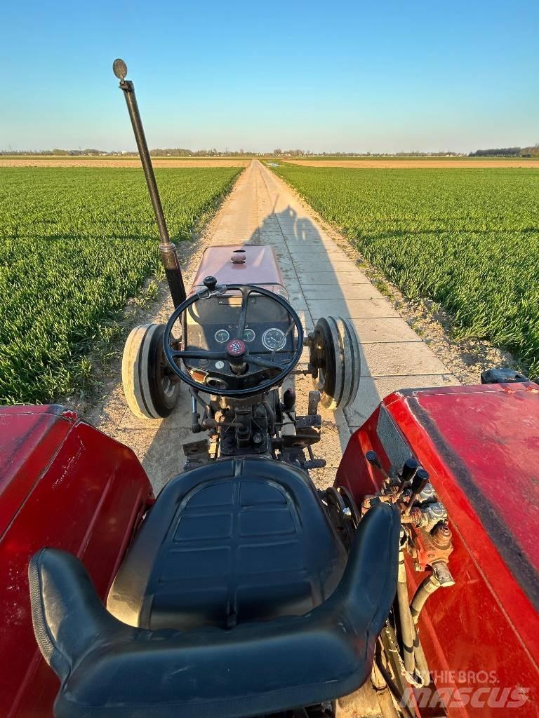 Massey Ferguson 240 Tractoren