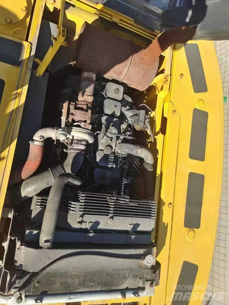 Komatsu PC 220 Rupsgraafmachines