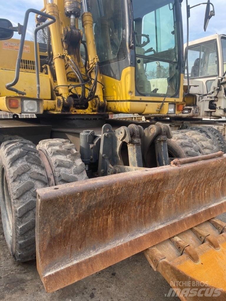 Komatsu PW 130-7K Wielgraafmachines