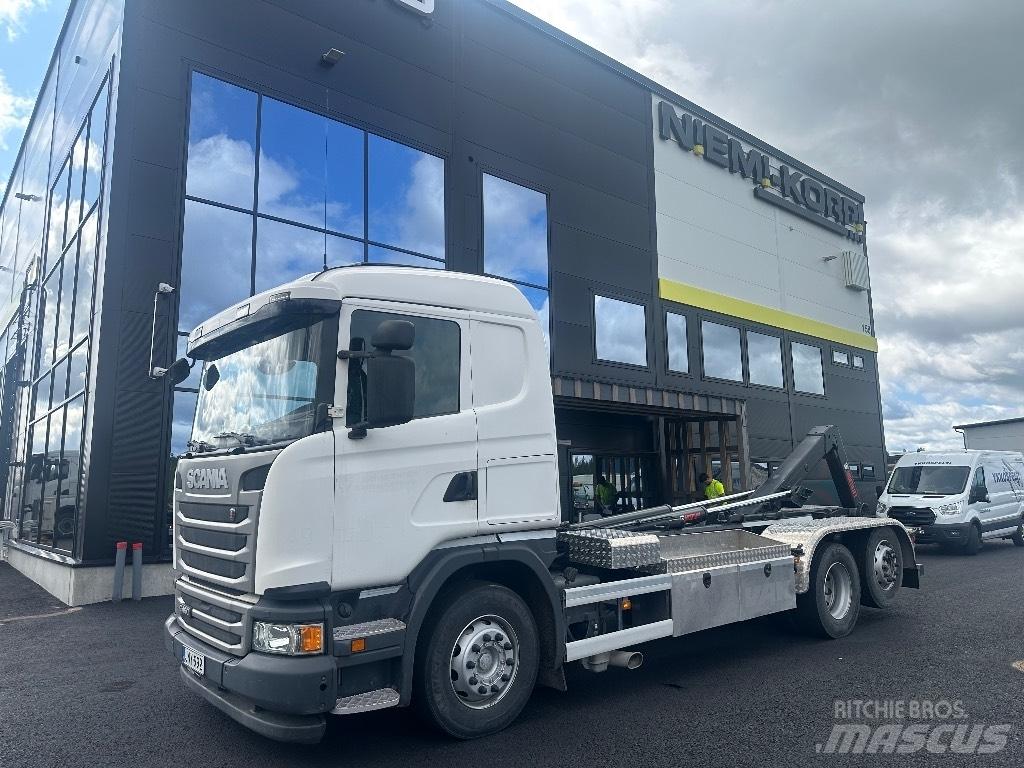 Scania G450 6x2*4 Vrachtwagen met containersysteem