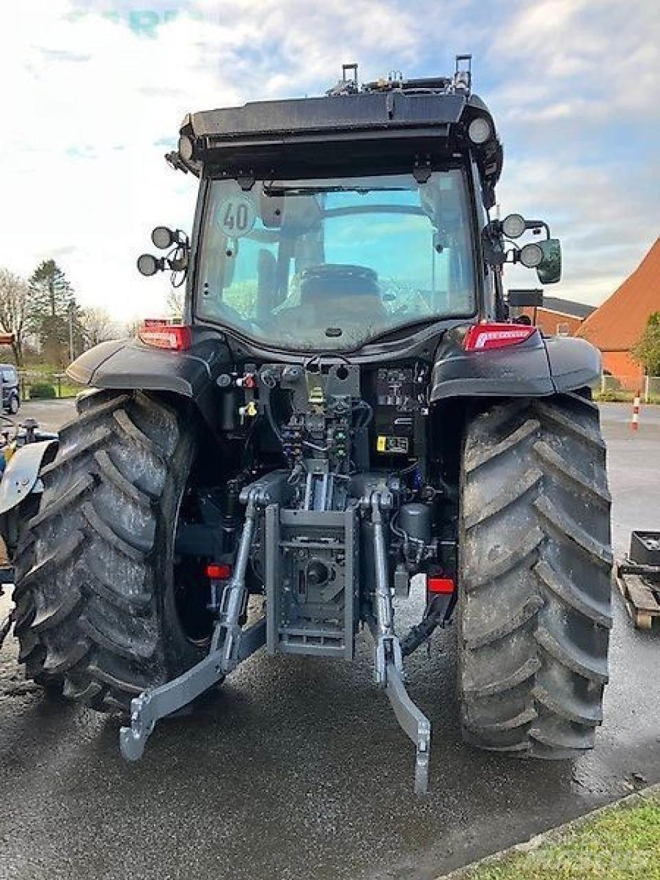 Valtra g135a Tractoren