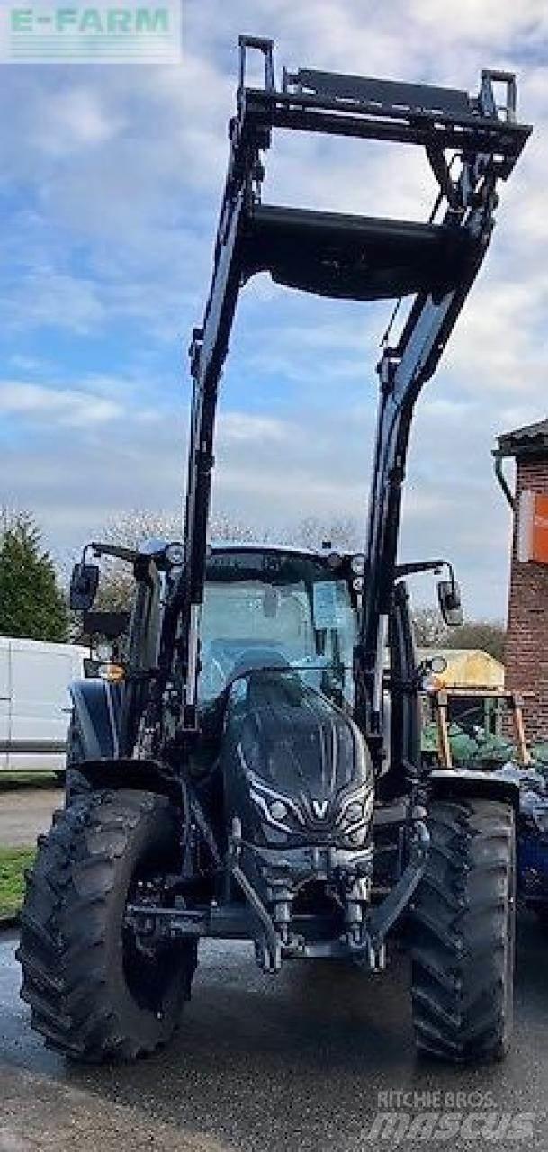 Valtra g135a Tractoren