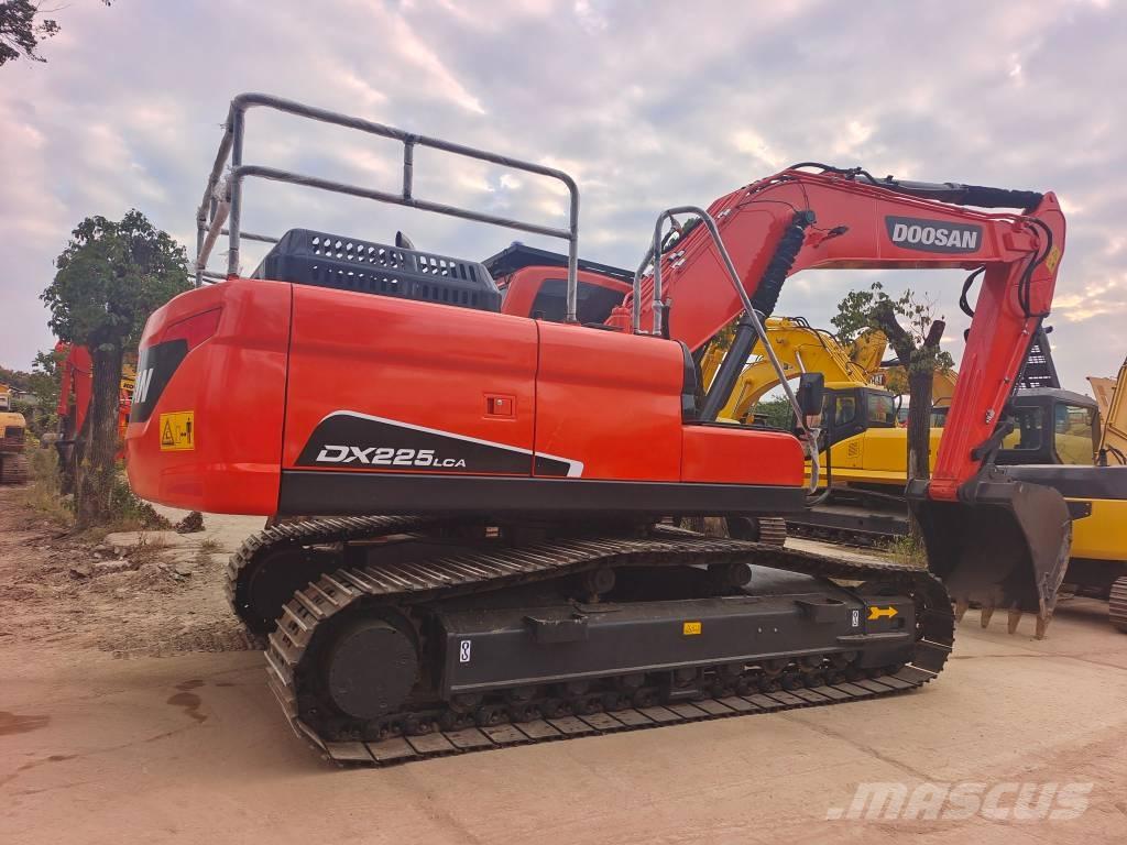 Doosan DX 225 LC-9C Rupsgraafmachines